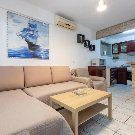 With Parking Space Selce, Crikvenica - 19455 Apartament