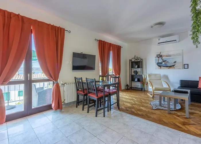 Appartamento With Parking Space Selce, Crikvenica - 19455 *
